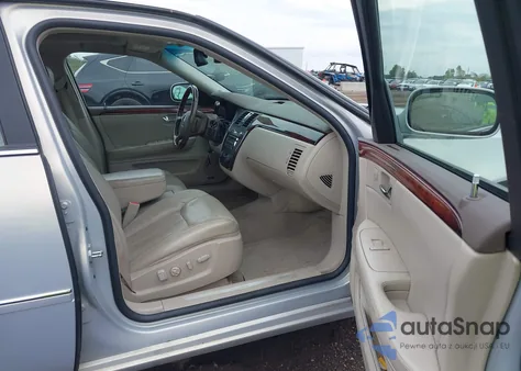 2006 Cadillac Dts Standard z USA, uszkodzony, nr VIN 1G6KD57Y46U109233